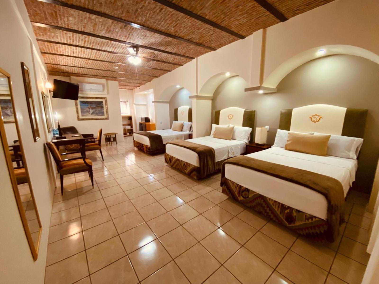 Hotel & Eventos Xalos Jalostotitlan Exterior photo